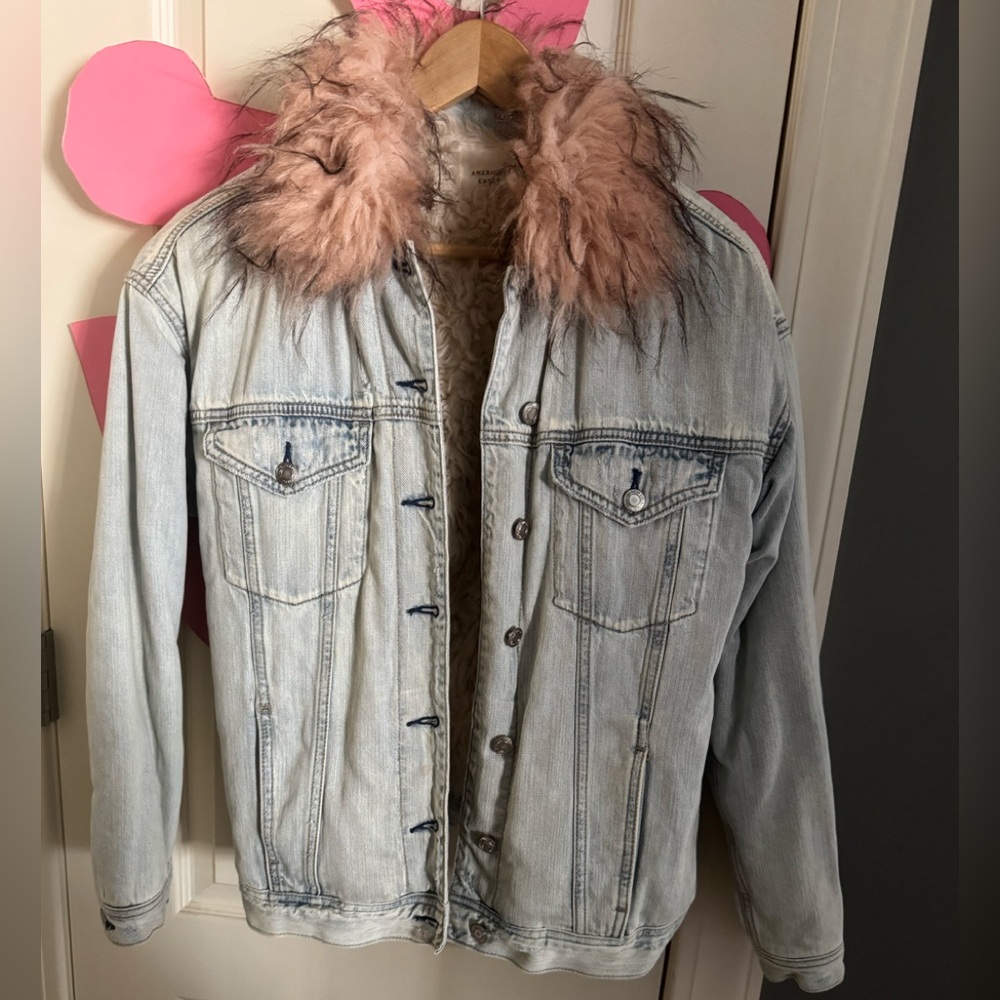 American Eagle Outfitters Light Blue Jean Jacket with Pink Fur Collar